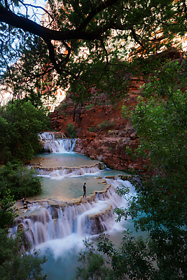 포토 JPG 해외이미지 공원 모래 여행 오렌지 자연 하늘 산 선인장 파노라마 국립공원 숙이기 사람없음 야외 빨간색 파란색 빛 강 태양 일출 골짜기 미국 일몰 절벽 폭포 사막 동굴 숲 땅 영양 페이지 사암 애리조나 편자 수평선 해외포토 자연요소 식물 공공시설 컬러 포즈 북아메리카 과일 촬영기법 노을 돌_바위 생태계 말발굽 파일형식 이미지허브