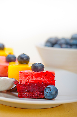 포토 JPG 해외이미지 접시 디저트 사람없음 숟가락 달콤 블루베리 무스케이크 해외포토 식기 음식 과일 수저 케이크 맛 파일형식 이미지허브