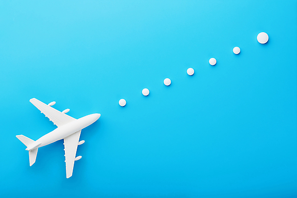 포토 JPG 해외이미지 디자인 여행 백그라운드 교통시설 탁자 휴가 비행기 사람없음 장난감 알약 여행객 신용카드 칼날 항공 파란배경 주말 제트기 승객 노선 루트 카피스페이스 해외포토 가구 교통 항공교통 대중교통 사람 금융 파란색 약 공백 시설 파일형식 이미지허브