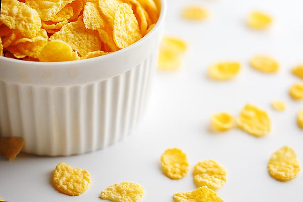 포토 JPG 해외이미지 백그라운드 사람없음 아웃포커스 달콤 아침식사 시리얼 흰배경 건강식 해외포토 음식 촬영기법 식사 흰색 맛 파일형식 이미지허브