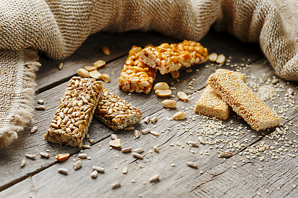 포토 JPG 해외이미지 실내 사람없음 삼베 땅콩 에너지바 나무배경 해외포토 음식 백그라운드 내부 견과류 파일형식 천_직물 이미지허브