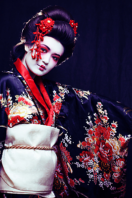 포토 JPG 해외이미지 전통 디자인 여자 꽃 아시아 문화 얼굴 분홍색 백그라운드 컨셉 장신구 창조 미술 한명 동양인 장식 빨간색 뷰티 유행 일본 검은색 중국 벚꽃 흰색 기모노 게이샤 이국적 진짜 스타일 해외포토 식물 1 나라 컬러 문화예술 사람 인종 신체부위 일본전통의상 파일형식 이미지허브