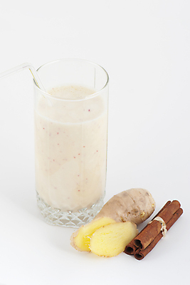 포토 JPG 해외이미지 단면 잔 실내 빨대 사람없음 주스 흰배경 생강 시나몬스틱 해외포토 식기 음료 백그라운드 채소 내부 흰색 시나몬 파일형식 이미지허브