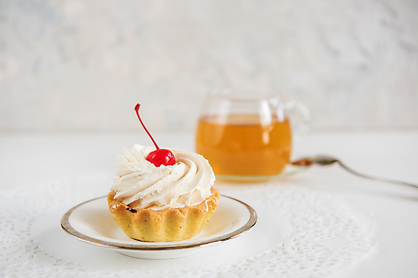 포토 JPG 해외이미지 디저트 사람없음 케이크 체리 찻잔 크림 해외포토 음식 과일 잔 파일형식 이미지허브