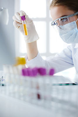 포토 JPG 해외이미지 백인 1 여자 백그라운드 유리 유리병 건강 실험 한명 웃음 사람 물 세트 뷰티 의사 흰색 가운 업무 액체 막대기 연구원 과학자 측정 슛 유리그릇 튜브 고립 돌봄 신발장 실린더 화학물질 화학자 해외포토 자연요소 서양인 직업 그릇 옷 컬러 과학 모션 재질 병_용기 표정 의료진 작업 화학 학자 파일형식 이미지허브