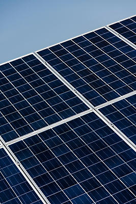 포토 JPG 해외이미지 주간 하늘 근접촬영 사람없음 야외 남색 태양에너지 집열판 해외포토 자연요소 뷰포인트 컬러 그린에너지 파일형식 이미지허브