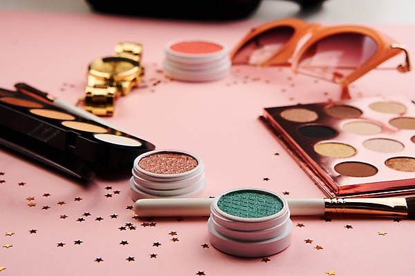 포토 JPG 해외이미지 사람없음 세트 선글라스 뷰티 화장품 오브젝트 아이섀도 메이크업브러쉬 해외포토 안경 붓 파일형식 이미지허브