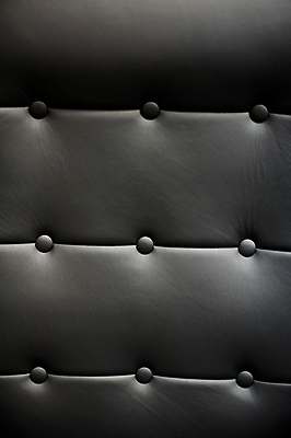 포토 JPG 해외이미지 디자인 백그라운드 사람없음 소파 검은색 고급 가죽 질감 해외포토 컬러 컨셉 의자 파일형식 이미지허브