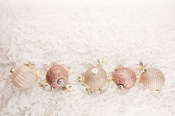 포토 JPG 해외이미지 전통 디자인 계절 백그라운드 크리스마스 겨울 공 새해 사람없음 장식 빛 축제 장식볼 축하 신용카드 황금 12월 보케 엽서 여의주 해외포토 기념일 컨셉 금융 날짜 편지 파일형식 이미지허브