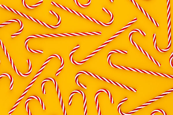 포토 JPG 해외이미지 계절 백그라운드 컨셉 크리스마스 겨울 패턴 탁자 지팡이 휴가 프레임 사탕 사람없음 장식 노란색 축제 인사 플랫 책상 레이아웃 위치 구성 해외포토 기념일 컬러 가구 무늬 디저트 예절 파일형식 이미지허브