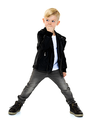 포토 JPG 해외이미지 백인 1 라이프스타일 손 남자 행복 아들 무기 얼굴 어린이 스포츠 포즈 백그라운드 근육 건강 한명 사람 소년 운동 힘 주먹 분노 흰색 표현 작음 공격 싸움 보여주기 고립 어려움 해외포토 서양인 감정 컬러 가족 모션 생활 신체부위 크기 파일형식 이미지허브