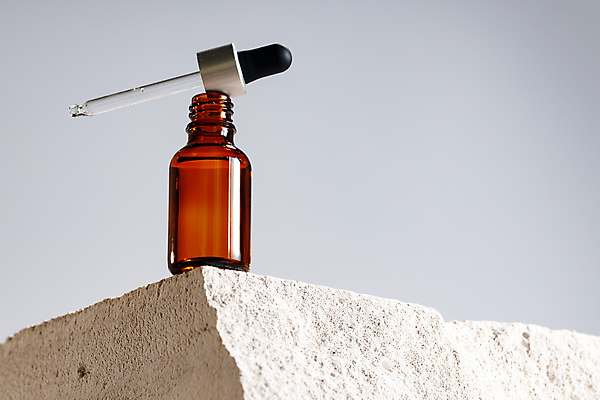 포토 JPG 해외이미지 회색배경 실내 사람없음 뷰티 돌_바위 오일 오브젝트 공병 앰플 해외포토 음식 백그라운드 내부 화장품 회색 병_담는 파일형식 이미지허브