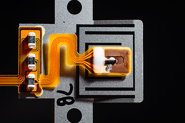 포토 JPG 해외이미지 접시 오렌지 미래 사람없음 전자제품 흐름 전선 정보 수리 연결 작음 깃털 서비스 신호 트랙 교체 제어 프로그래밍 코딩 해외포토 식기 컨셉 과일 작업 크기 개발 컴퓨터교육 파일형식 이미지허브