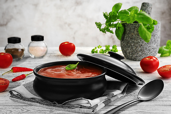 포토 JPG 해외이미지 접시 음식 빵 다이어트 토마토 채소 재료 탁자 건강 요리 사람없음 빨간색 초록색 식사 저녁식사 이탈리아 시골 신선 뜨거움 사발 수프 먹기 허브 크림 향신료 바질 건강식 점심식사 영양분 채식주의자 핸드메이드 비건 맛있는 비건음식 해외포토 식물 식기 유럽 컬러 가구 모션 사기그릇 채식 향미료 파일형식 이미지허브