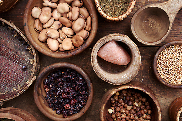 포토 JPG 해외이미지 열매 유럽 음식 백그라운드 패턴 농업 다이어트 재료 자연 탁자 콩 건조 건강 식이요법 종류 씨앗 사람없음 야외 목재 컬러풀 주방 식사 수확 골동품 기구 도구 사발 중세 역사 시장 농부 낟알 시리얼 밀 유기농 날것 소금 내추럴 옛날 채식주의자 맛있는 해외포토 나무 식물 직업 웰빙 나라 산업 컬러 가구 무늬 곡류 사기그릇 생태계 채식 파일형식 이미지허브