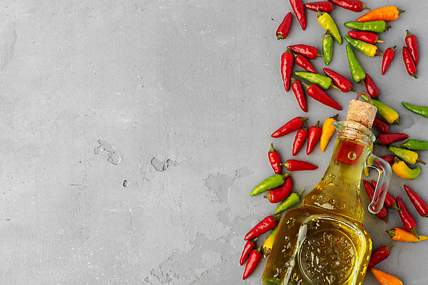포토 JPG 해외이미지 식재료 회색배경 실내 사람없음 올리브오일 향신료 할라피뇨 카피스페이스 해외포토 백그라운드 고추 내부 공백 회색 기름_음식 향미료 파일형식 이미지허브