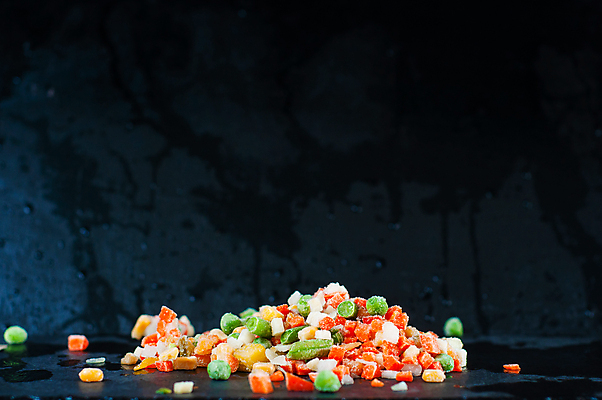 포토 JPG 해외이미지 채소 양파 피망 콩 건강 옥수수 사람없음 냉동 얼음 여러개 버섯 당근 추위 혼합 속도 완두콩 아스파라거스 서리 이익 편리함 냉동고 해외포토 자연요소 다수 컨셉 곡류 뿌리채소 파일형식 이미지허브