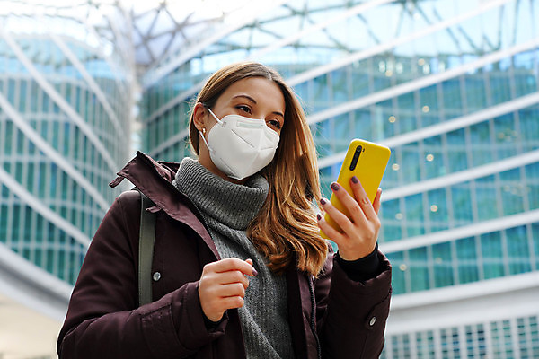 포토 JPG 해외이미지 얼굴 겨울 인터넷 회사 건축양식 모바일 미래 가면 한명 사람 건물 금융 파란색 빛 스마트폰 핸드폰 노란색 건강관리 궁전 성장 보호 와이파이 백신 예방접종 해외포토 1 건축물 계절 건축 컬러 컨셉 고건축 비즈니스 의학 건강 관리 신체부위 경제 전자제품 스마트기기 무선인터넷 접종 파일형식 이미지허브