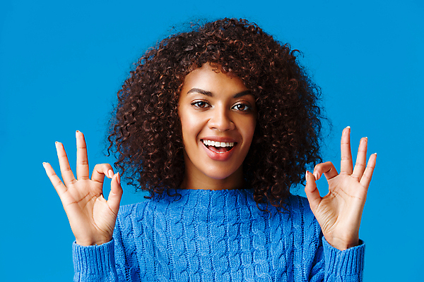 포토 JPG 해외이미지 커플 응시 여자 행복 얼굴 여행 흑인 백그라운드 크리스마스 겨울 휴가 새로움 선물 사랑 한명 서기 사람 인종 성인 파란색 쇼핑 뷰티 파티 유행 여행객 축하 최고 생일 OK 연도 우수 해외포토 서양인 1 시선 계절 기념일 감정 컬러 컨셉 관계 모션 손짓 이벤트 신체부위 절기 파일형식 이미지허브