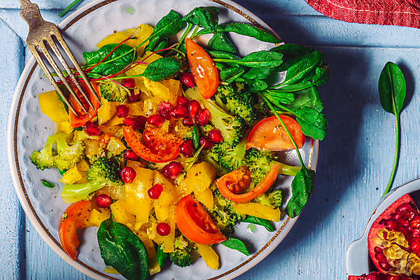 포토 JPG 해외이미지 손 여자 음식 백그라운드 다이어트 재료 방울토마토 탁자 오이 치즈 식이요법 요리 사람없음 빨간색 파란색 컬러풀 노란색 주방 요식업 식당 요리사 저녁식사 봄 신선 사발 닫기 맛 혼합 먹기 유기농 브런치 점심식사 핸드메이드 비건 맛있는 페타치즈 해외포토 직업 웰빙 계절 산업 컬러 가구 컨셉 토마토 채소 모션 유제품 건강 사람 신체부위 상점 식사 사기그릇 채식주의자 파일형식 이미지허브