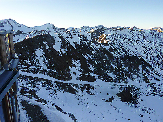 포토 JPG 해외이미지 문화 도로 여행 백그라운드 겨울 자연 하늘 휴가 산 파노라마 사람없음 책 초록색 교회 이탈리아 발표 도서관 고독 숲 건축가 작가 사인 그림 빙하 알프스 천국 서명 무임승차 해외포토 직업 계절 교육 감정 유럽 길 컬러 종교건축 교통시설 촬영기법 건물 승차 생태계 파일형식 이미지허브