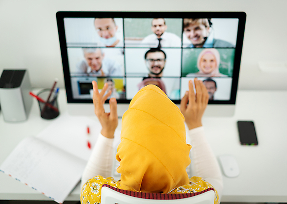 포토 JPG 해외이미지 백인 얼굴 인터넷 회사 비즈니스 회의 주택 사람 여러명 성인 컴퓨터 사무실 스크린 검은색 만남 업무 비즈니스맨 비즈니스우먼 그룹 이슬람교 온라인 공유 아랍어 가상 콜라보레이션 웨비나 해외포토 서양인 여자 남자 종교 컬러 다수 컨셉 건물 신체부위 전자제품 작업 직장인 세미나 파일형식 언택트 이미지허브