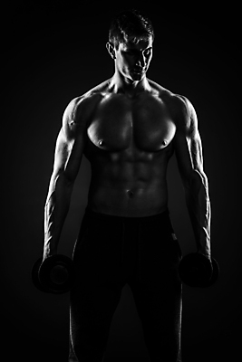 포토 JPG 해외이미지 남자 검은배경 근육 흑백 한명 상반신 성인 앞모습 어둠 보디빌더 근육질 역광 성인남자한명만 해외포토 1 뷰포인트 백그라운드 촬영기법 사람 검은색 보디빌딩 몸매 남자한명만 성인남자만 파일형식 이미지허브