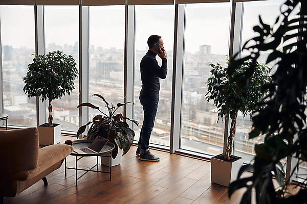 포토 JPG 해외이미지 백인 직업 1 라이프스타일 응시 남자 행복 백그라운드 비즈니스 CEO 사업가 성공 넥타이 노동자 수염 아이디어 실내 한명 미소 사람 정장 성인 노트북 사무실 흰색 업무 작업 비즈니스맨 자신감 책상 경영자 문서 경영 해외포토 서양인 시선 잡화 옷 감정 컬러 가구 컨셉 표정 내부 생활 전자제품 직장인 리더 파일형식 이미지허브