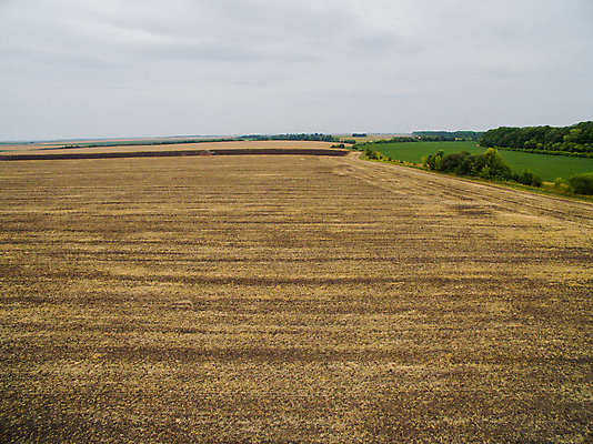 포토 JPG 해외이미지 식물 계절 산업 음식 밭 농업 자연 안테나 씨앗 사람없음 빨간색 농장 농경지 갈색 기계 흙 봄 장비 운전 수확 시골 업무 작업 바퀴 칼날 농부 땅 준비 트랙터 드론 땅바닥 밭일 심기 쟁기 조감도 해외포토 직업 컬러 통신 모션 바닥 농기계 생태계 특수차량 파일형식 이미지허브