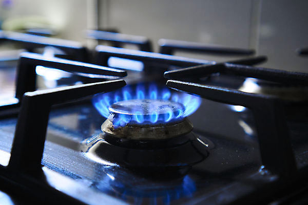 포토 JPG 해외이미지 가정 불 주택 따뜻함 요리 안전 사람없음 글로벌 주방 기계 장비 에너지 레인지 뜨거움 가격 난방기 난로 버너 문학 화석 연료 가스 매연 난방 자원 낭비 내추럴 연소 배기가스 온실 위기 효율 비용 해외포토 자연요소 컨셉 건물 경제 가전제품 환경오염 난방용품 파일형식 이미지허브