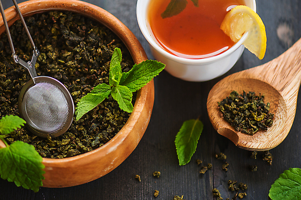 포토 JPG 해외이미지 그릇 잎 티타임 근접촬영 사람없음 찻잔 나무숟가락 찻잎 레몬장식 차거름망 해외포토 식물 식기 뷰포인트 휴식 잔 장식 차_음료 숟가락 레몬 파일형식 이미지허브