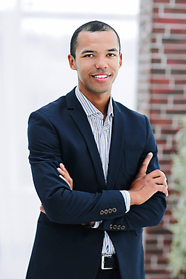 포토 JPG 해외이미지 직업 라이프스타일 남자 행복 여유 백그라운드 회사 비즈니스 사업가 성공 넥타이 노동자 건강 한명 서기 미소 사람 정장 성인 사무실 우주 검은색 업무 자신감 대표 스마트 경영자 긍정 보험 경영 고용 정중 혼자 해외포토 1 잡화 옷 감정 컬러 컨셉 모션 표정 생활 구직 작업 리더 채용 파일형식 이미지허브