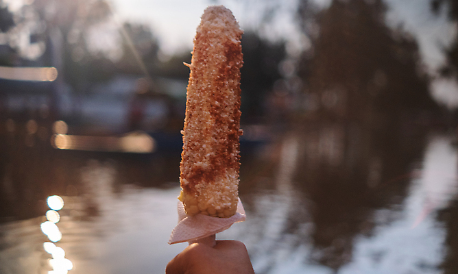 포토 JPG 해외이미지 전통 접시 손 호수 음식 재료 치즈 멕시코 건강 옥수수 요리 사람 사람없음 물 식사 저녁식사 어둠 황혼 신선 맛 낟알 굽기 속도 유기농 매움 운하 후추 마요네즈 채식주의자 맛있는 해외포토 자연요소 식기 웰빙 컨셉 북아메리카 유제품 곡류 신체부위 일몰 소스_음식 구이 향신료 채식 파일형식 이미지허브
