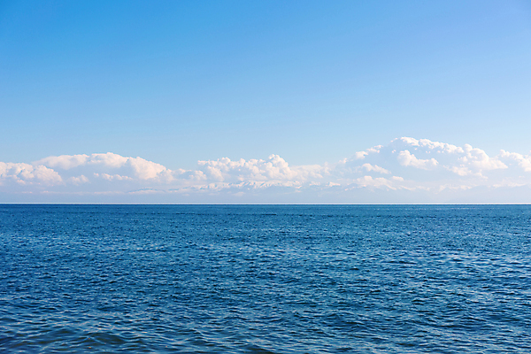포토 JPG 해외이미지 호수 물결 선 파도 바다 여행 백그라운드 자연 하늘 표면 산 사람없음 야외 물 파란색 빛 우주 환경 젖음 흰색 만 내추럴 깊이 눈내림 수평선 해외포토 자연요소 컬러 눈_날씨 생태계 파일형식 이미지허브