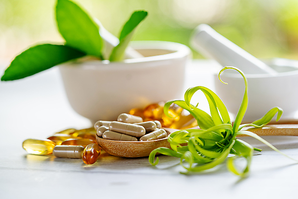 포토 JPG 해외이미지 건강 사람없음 알약 약 숟가락 허브 유기농 절구 절구방아 해외포토 식물 웰빙 의학 수저 도구 파일형식 이미지허브