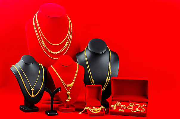 포토 JPG 해외이미지 라이프스타일 패턴 팔찌 선물 사람없음 장식 금융 빛 세트 컬러풀 뷰티 유행 금속 검은색 반지 화려 그룹 재산 고급 우아함 가죽 보석 수집 팬던트 비용 해외포토 컬러 컨셉 무늬 장신구 재질 생활 경제 광석 파일형식 이미지허브