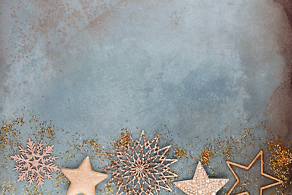 포토 JPG 해외이미지 별 크리스마스장식 겨울 회색배경 눈꽃 실내 사람없음 하이앵글 눈송이 오브젝트 금가루 눈꽃무늬 별모형 카피스페이스 해외포토 자연요소 계절 뷰포인트 백그라운드 크리스마스 무늬 눈_날씨 내부 모형 공백 회색 가루 파일형식 이미지허브