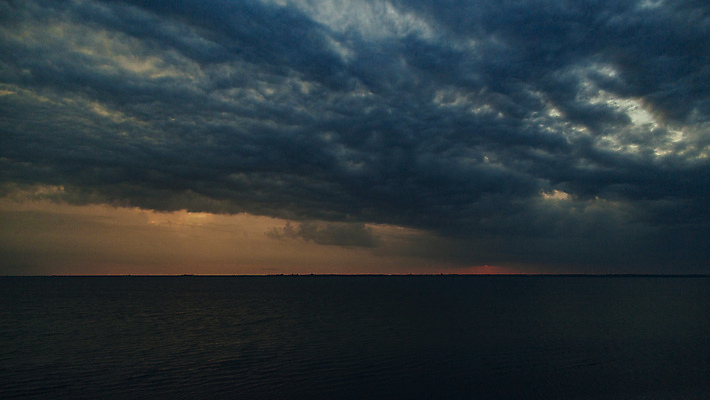 포토 JPG 해외이미지 파도 바다 섬 여행 자연 하늘 날씨 파노라마 사람없음 물 파란색 뷰티 황혼 일몰 분위기 저녁 그림 내추럴 수평선 해외포토 자연요소 컬러 컨셉 촬영기법 노을 야간 생태계 파일형식 이미지허브