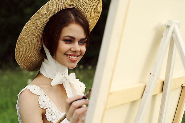 포토 JPG 해외이미지 모자 여자 미술 한명 미소 들기 상반신 성인 취미 야외 옆모습 붓 이젤 예술가 캔버스 화가 성인여자한명만 해외포토 직업 1 잡화 뷰포인트 모션 문화예술 표정 사람 미술도구 여자한명만 성인여자만 파일형식 이미지허브