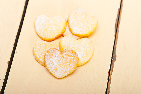 포토 JPG 해외이미지 디저트 사람없음 쿠키 하트 베이지색 해외포토 모양 음식 컬러 파일형식 이미지허브