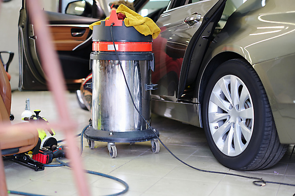 포토 JPG 해외이미지 외관 비즈니스 교통시설 자동차 유리 노동자 사람없음 내부 수건 기계 장비 총 직물 판넬 역 빨래 청소 서비스 먼지 비누 분무기 광택 걸레 닦기 청소부 유지 돌봄 왁스 자동 진공 차고 해외포토 직업 무기 육상교통 교통 가사 모션 재질 위생용품 청소도구 시설 파일형식 이미지허브