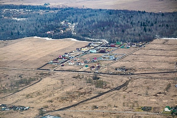 포토 JPG 해외이미지 나무 도로 길 여행 곡선 모션 자연 하늘 지붕 거리 아파트 주택 안테나 파노라마 그림자 사람없음 건물 경기장 운전 화물 헬리콥터 정상 숲 연결 땅 지역 스카이라인 물류 넘어짐 드론 섞기 해외포토 식물 건축물 선 통신 스포츠시설 교통시설 비행기 촬영기법 운송업 생태계 파일형식 이미지허브