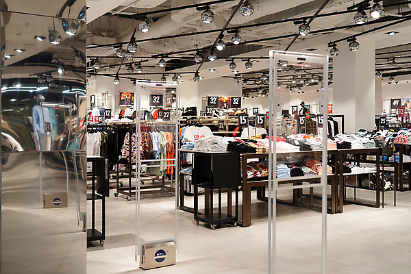 포토 JPG 해외이미지 옷 엑스레이 경비 안전 사람없음 꼬리표 상점 산책 광선 보호 구매 위험 도둑 절도 계산대 무선전화기 검색 무역 예방 보안 대문 상업 만들기 전자 공포 감시 시스템 반대 발견 벨로루시 센서 스캐너 제어 터미널 해외포토 산업 컨셉 의학 모션 휴식 쇼핑 라벨 문 범죄 범죄인 전화기 파일형식 이미지허브