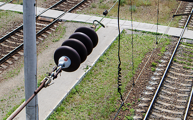 포토 JPG 해외이미지 산업 선 부분 교통시설 하늘 사람없음 탑 금속 힘 발전기 에너지 전선 네트워크 역 연결 위험 묘사 전염 철사 볼트 시스템 봉 공학 변압기 분배 전압 철강 공급 디테일 배선 해외포토 건축물 교육 교통 컨셉 재질 한자 발전소 공구 질병 시설 감염 파일형식 이미지허브