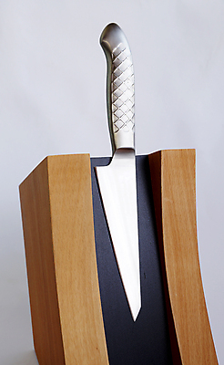 포토 JPG 해외이미지 직업 종류 손잡이 선물 사람없음 목재 금속 주방 공구 칼날 칼 가장자리 자르기 철 날카로움 좁은 광택 마무리 철강 세련 탄소 해외포토 나무 재료 모션 재질 도구 둘레 파일형식 이미지허브