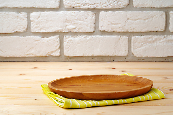 포토 JPG 해외이미지 벽돌 사람없음 목재 식탁보 오브젝트 흰배경 냅킨 나무그릇 나무쟁반 나무배경 해외포토 나무 그릇 백그라운드 재료 쟁반 흰색 파일형식 이미지허브