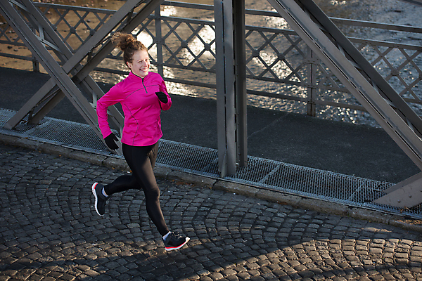 포토 JPG 해외이미지 전신 라이프스타일 여자 아침 건강 한명 성인 야외 옆모습 운동복 달리기 조깅 유산소운동 러닝 성인여자한명만 해외포토 주간 1 옷 뷰포인트 모션 사람 생활 운동 여자한명만 성인여자만 파일형식 이미지허브