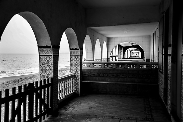 포토 JPG 해외이미지 계절 모래 바다 여행 백그라운드 패턴 자연 하늘 아침 휴가 휴식 주택 그림자 풍경 사람없음 가로 물 여름 빛 햇빛 태양 뷰티 맑음 침묵 바위 기둥 스페인 지중해 아치 기하학 알리칸테 수평선 해외포토 주간 자연요소 건축 유럽 컨셉 무늬 날씨 건물 소리 생태계 파일형식 이미지허브