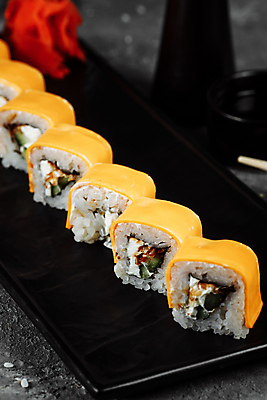 포토 JPG 해외이미지 전통 접시 아시아 음식 백그라운드 다이어트 밥 오이 치즈 새우 건강 어류 요리 동양인 사람없음 세트 식당 일본 검은색 식사 저녁식사 초밥 튀김 흰색 신선 해조류 맛 참치 먹기 장어 해산물 메뉴 날것 롤 아보카도 고립 캐비아 크림치즈 맛있는 해외포토 식기 나라 컬러 컨셉 채소 과일 식재료 모션 유제품 갑각류 인종 상점 수중동물 해양식물 일본음식 파일형식 이미지허브