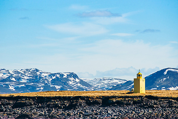 포토 JPG 해외이미지 유럽 바다 섬 여행 건축양식 자연 하늘 휴가 산 주택 등대 아이슬란드 안전 풍경 해변 사람없음 야외 건물 물 파란색 빛 노란색 환경 탑 침묵 장비 북쪽 포트 네비게이션 내추럴 랜드마크 스칸디나비아 전국 수평선 해외202004 해외포토 자연요소 건축물 건축 나라 컬러 소리 방향 생태계 파일형식